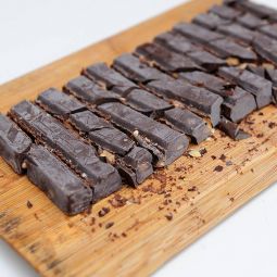 Mandel Nougat Schokolade Premium 1880