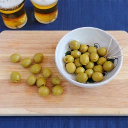 Oliven mit Sardellen Gefüllt