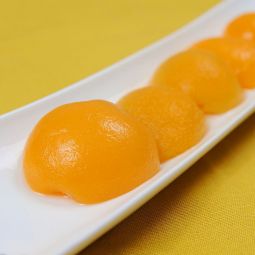 Calanda-Pfirsich in Sirup