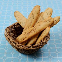 Brotstangen mit Sonnenblumenkernen