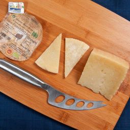 Sharp Organic Manchego Cheese