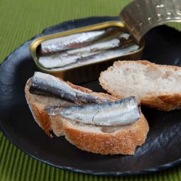 Small Sardines in Olive Oil Dani