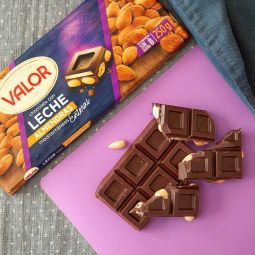 Chocolat au Lait aux Amandes Entières Valor