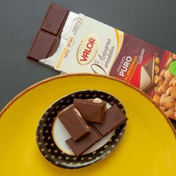 Chocolat Noir 70% Aux Amandes Non Sucre Valor