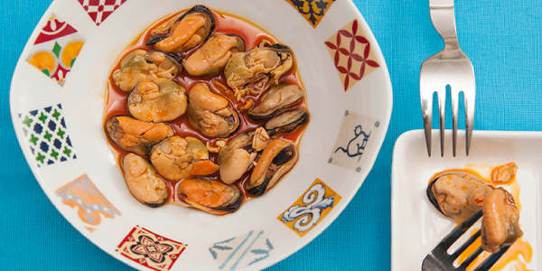 Pickled mussels and ten Spanish tapas to enjoy the summer - spanish food in holland