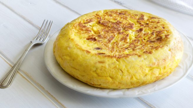 Tortilla de Patata con cebolla, un delicioso plato típico español