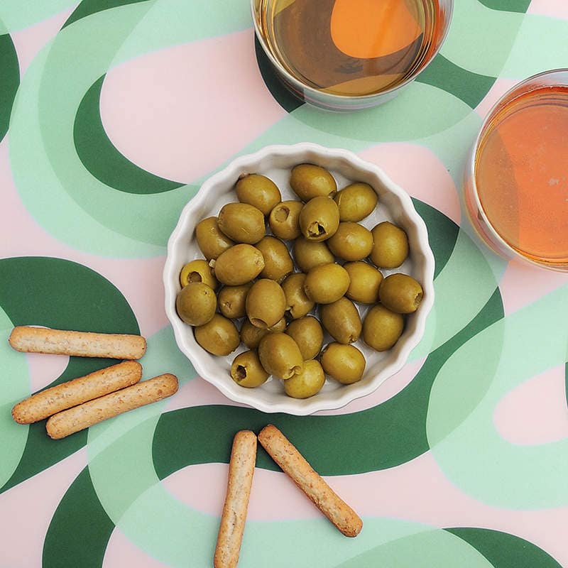 Aceitunas la Española: un aperitivo típico e irresistible